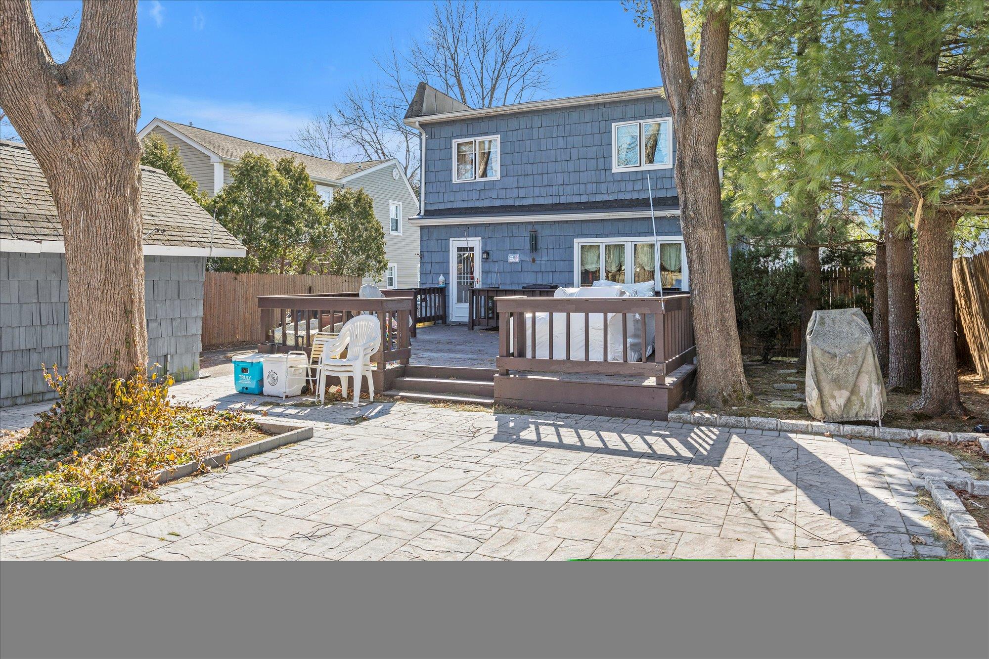 18 Woodbury Way, Syosset, New York image 22