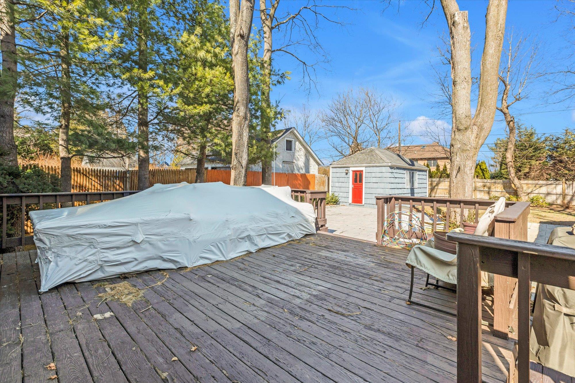 18 Woodbury Way, Syosset, New York image 19