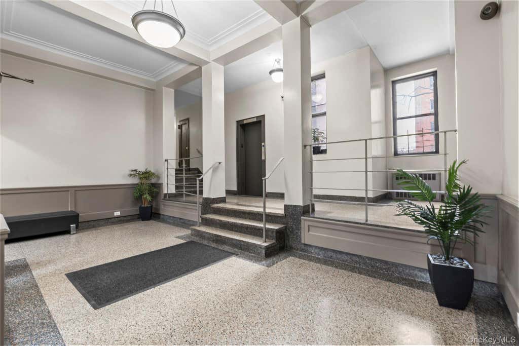 Photo of 3260 Netherland Avenue #3F, Bronx, NY 10463 (MLS # 1043810)