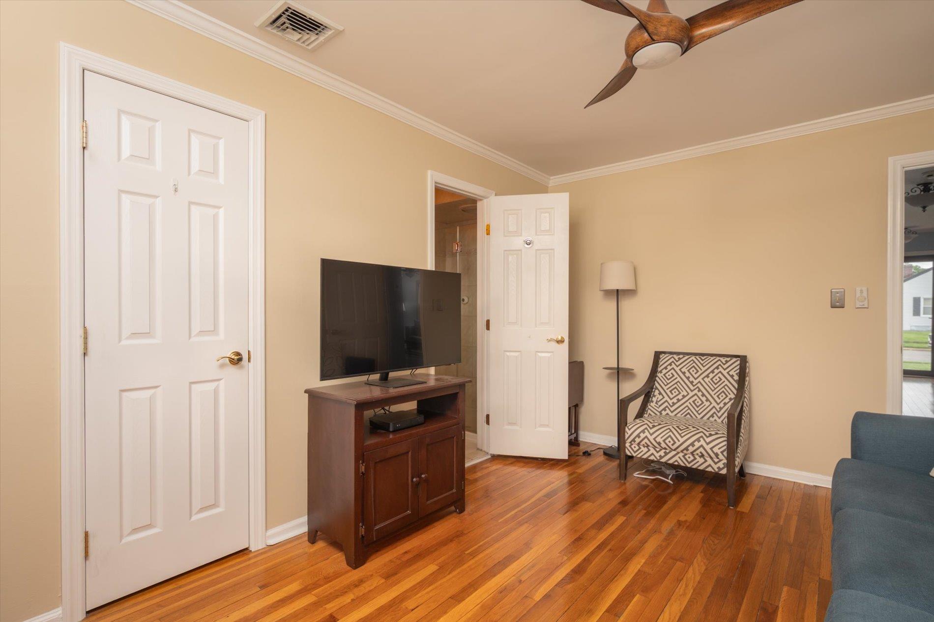 1248 Pleasant Road, Wantagh, New York image 14
