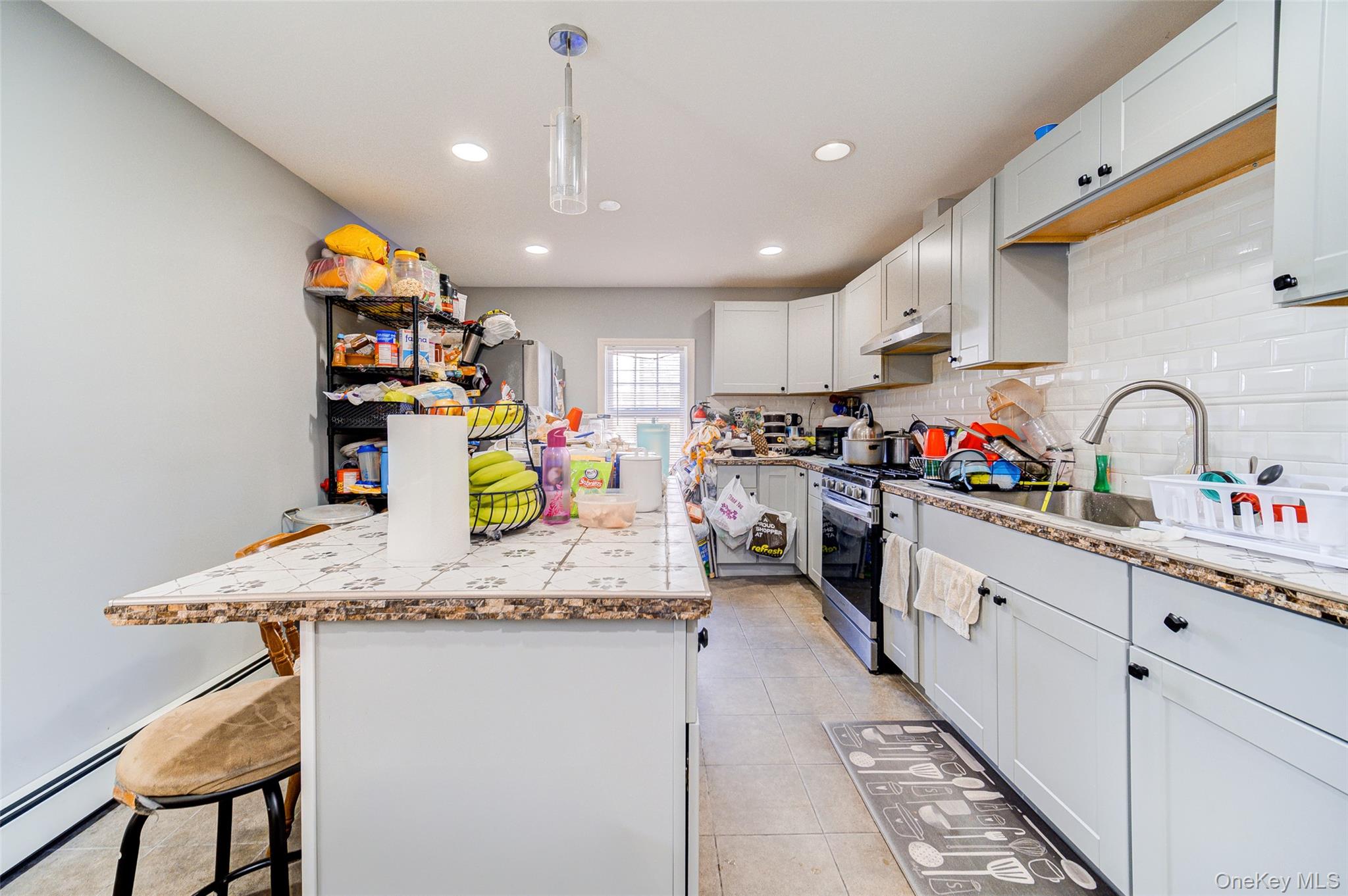 Middletown, New York 10940, United States, 3 Bedrooms Bedrooms, ,2 BathroomsBathrooms,Residential,Active,88756