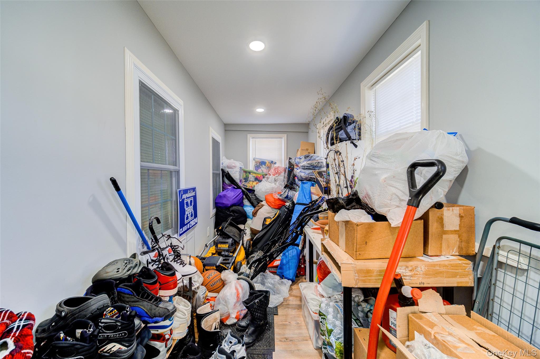 Middletown, New York 10940, United States, 3 Bedrooms Bedrooms, ,2 BathroomsBathrooms,Residential,Active,88756