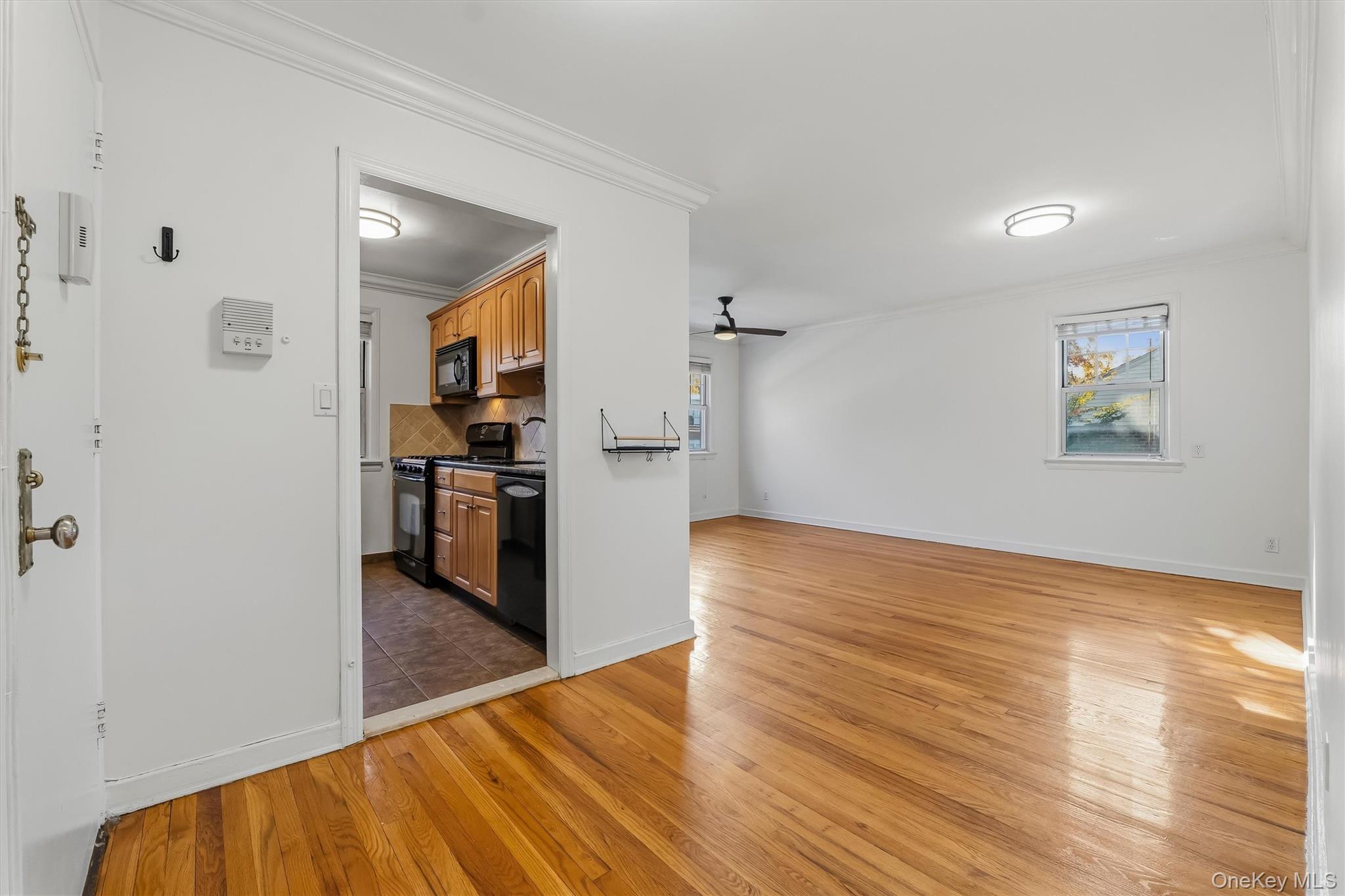 189 Columbus Avenue 2B