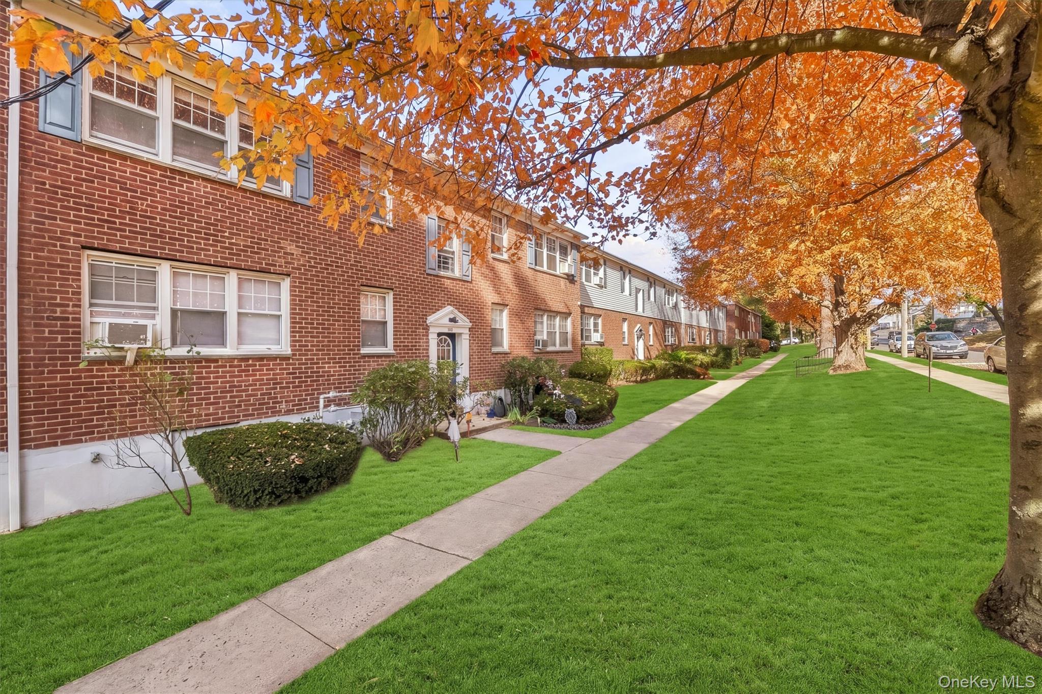 189 Columbus Avenue 2B