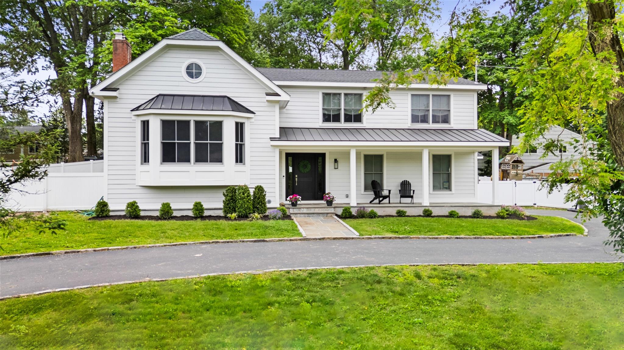 Property for Sale at Country Ridge Circle, Rye Brook, New York - Bedrooms: 4 
Bathrooms: 5 
Rooms: 12  - $1,975,000