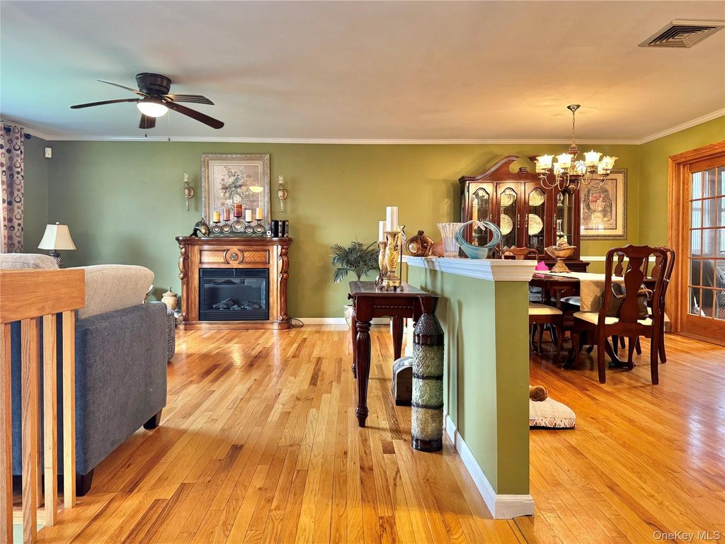 Photo of 515 Toleman Road, Rock Tavern, NY 12575 (MLS # 1000310)