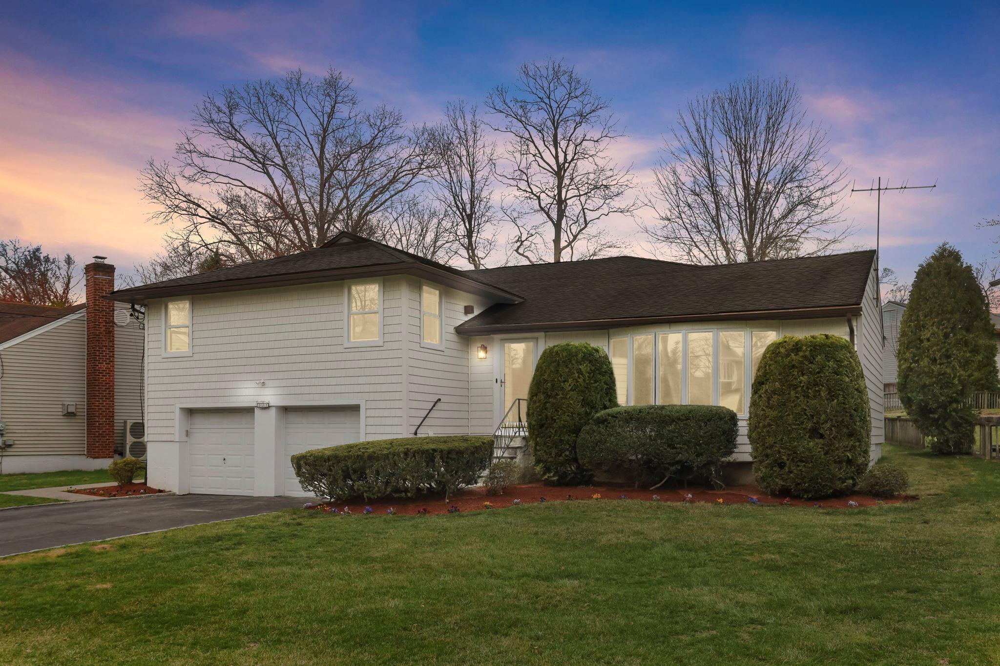 334 N Victory Boulevard, New Rochelle, Florida image 23