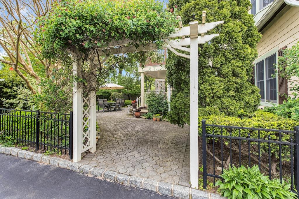 5 Hallett Court, Blue Point, New York image 39