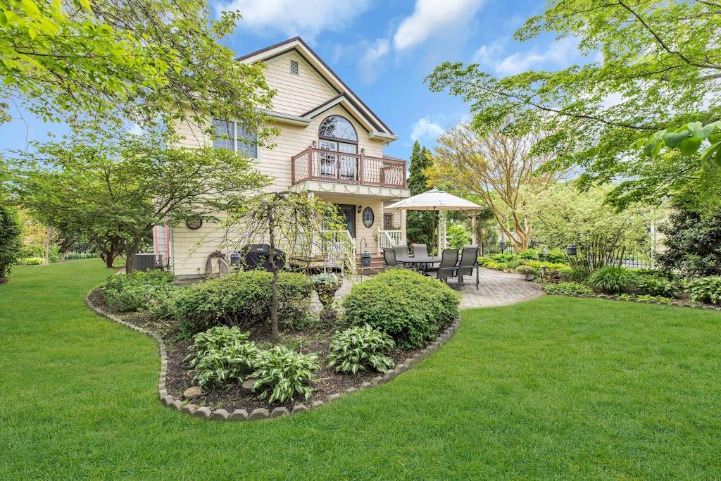 5 Hallett Court, Blue Point, New York image 42
