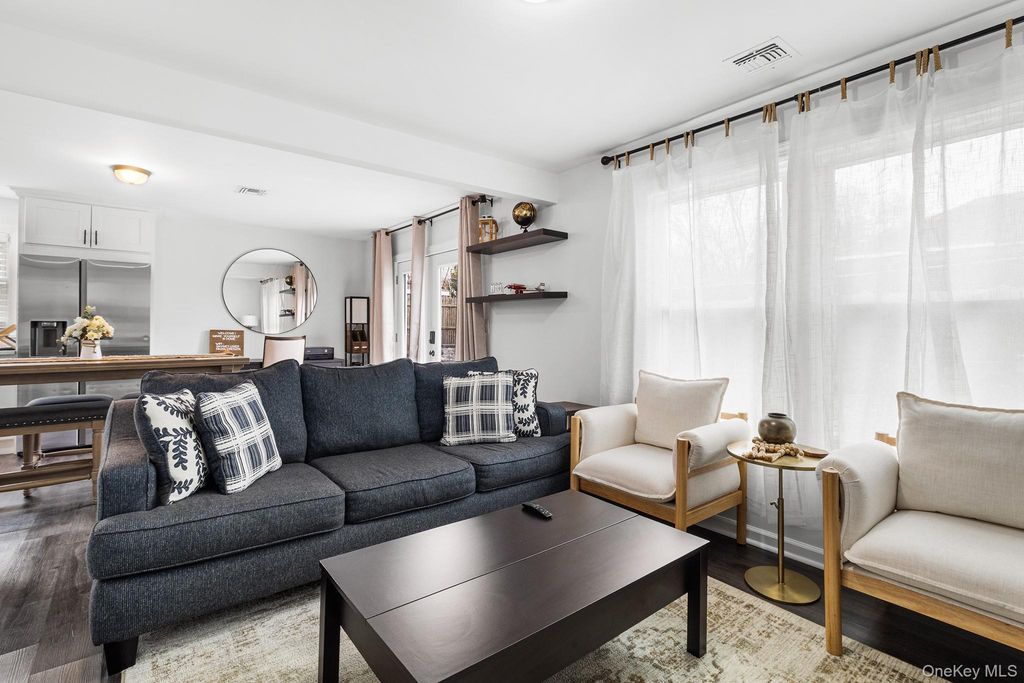 Photo of 14 E 5th Street, Huntington, NY 11746 (MLS # 977264)