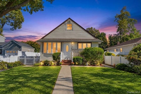 Photo of 38 Colonial Road, Copiague, NY 11726 (MLS # 1066732)