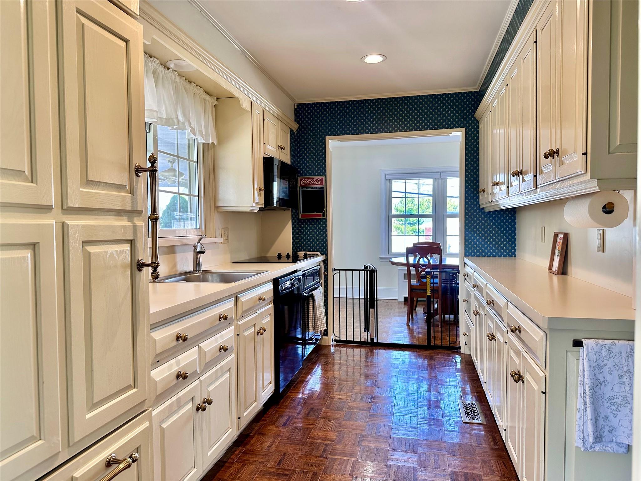 422 Boulder Street, Ronkonkoma, New York image 6