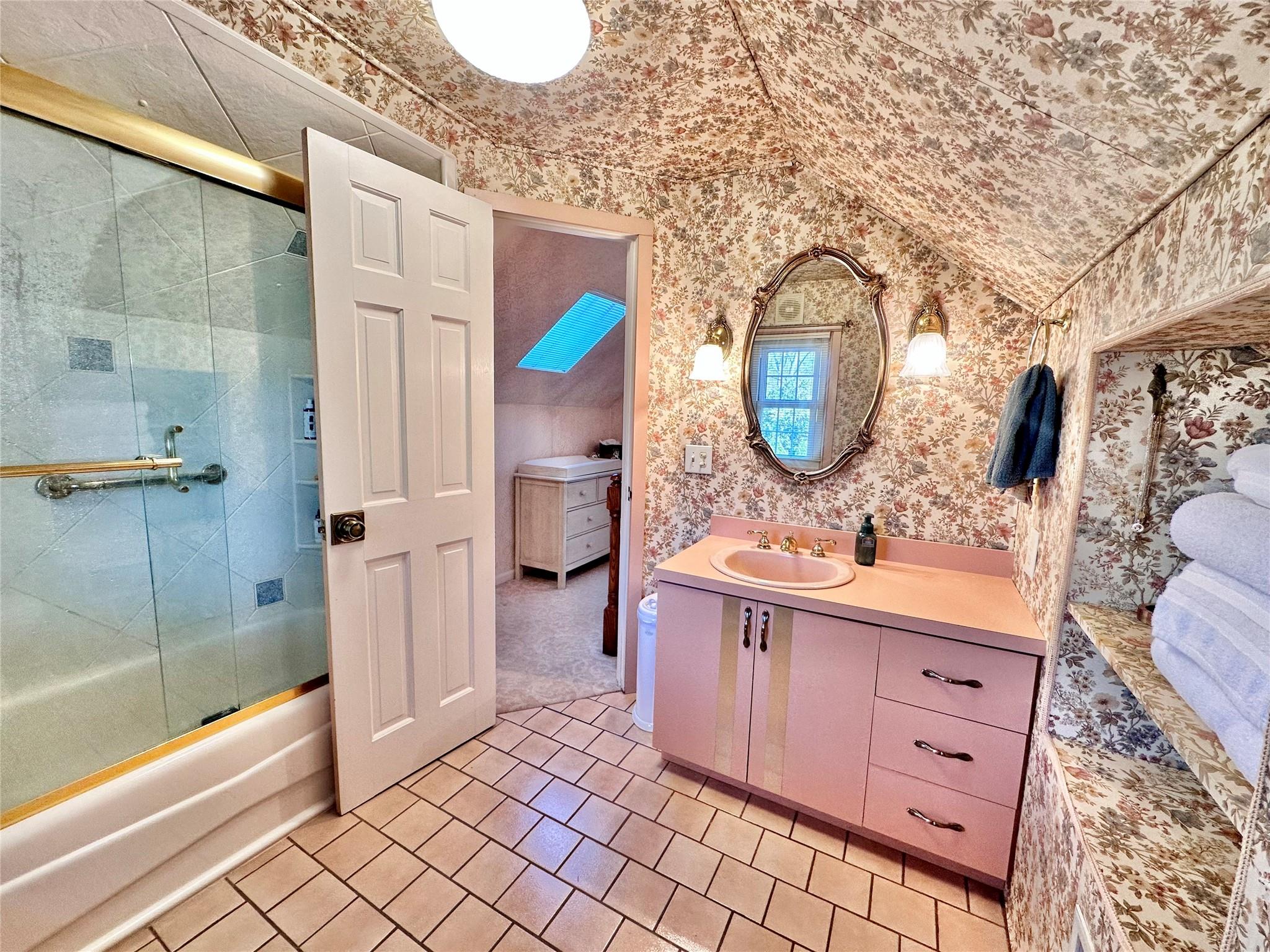 422 Boulder Street, Ronkonkoma, New York image 16