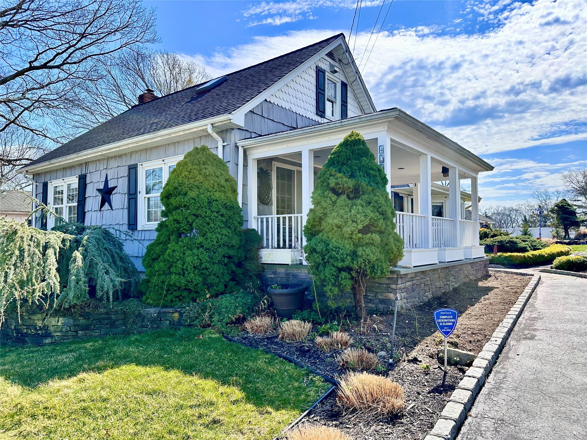 422 Boulder Street, Ronkonkoma, New York image 17
