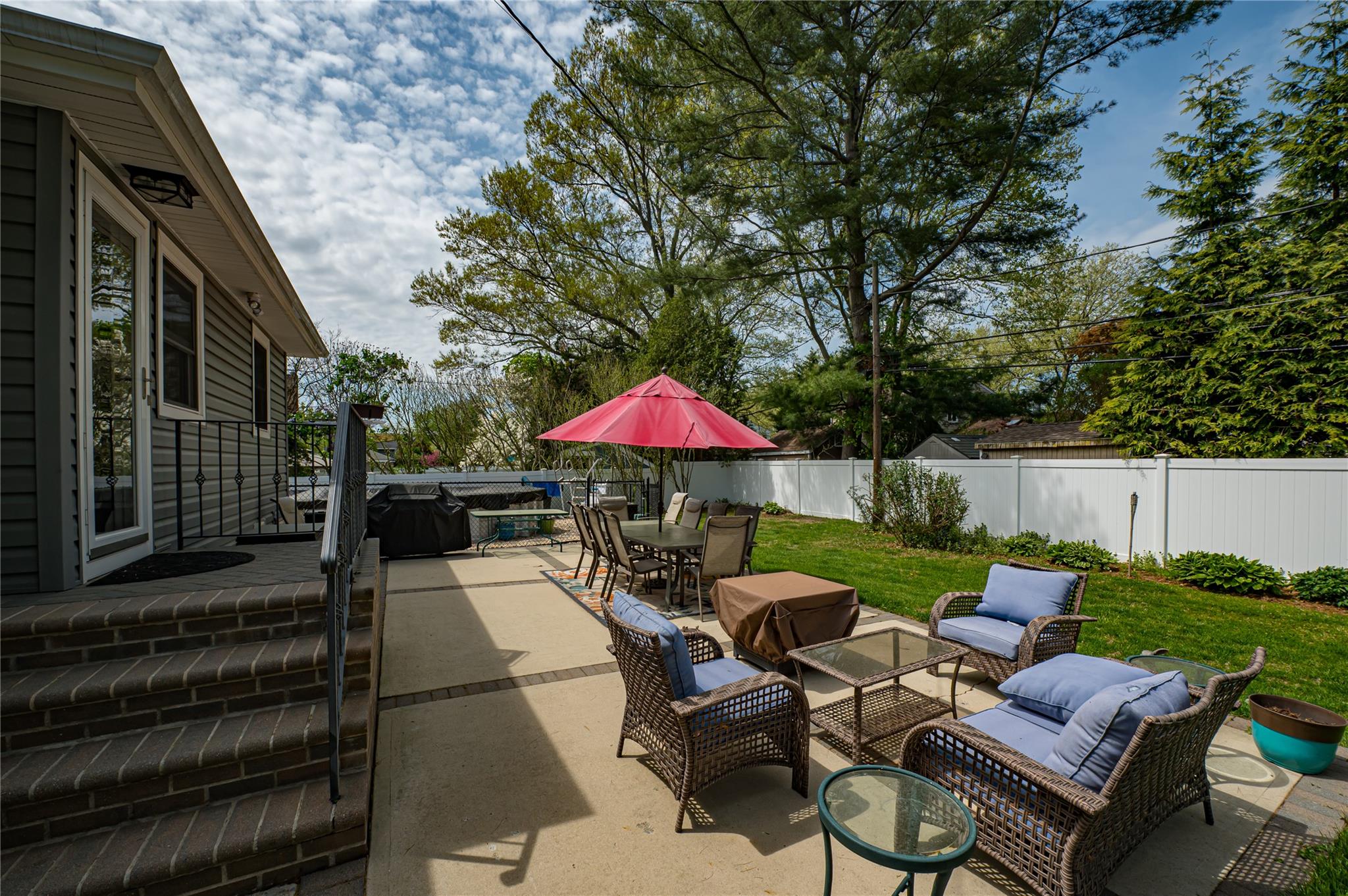 11 New Dorp Place, Melville, New York image 26