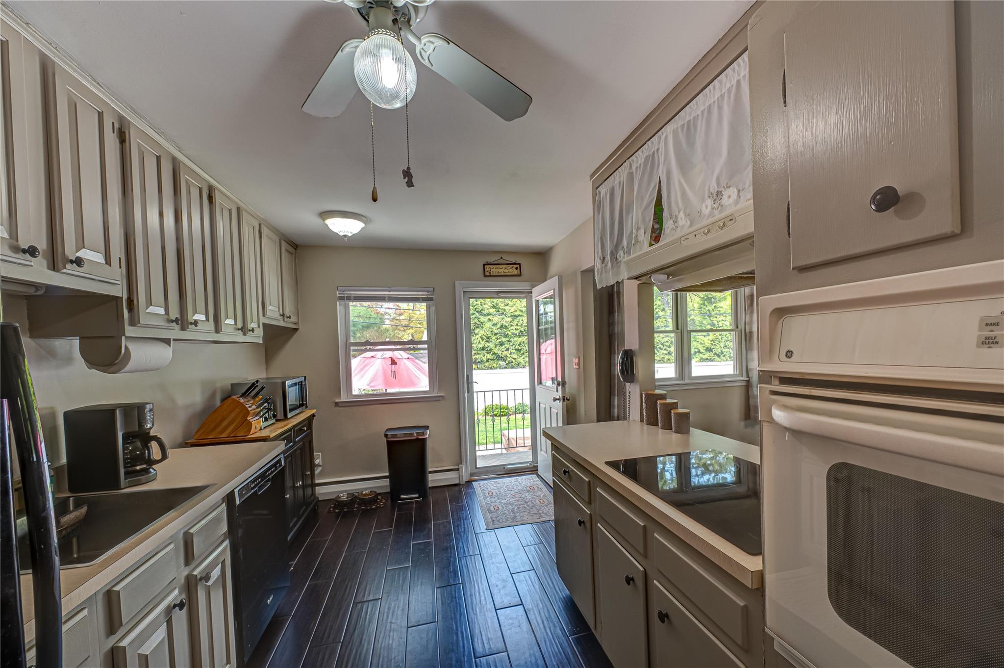 11 New Dorp Place, Melville, New York image 13