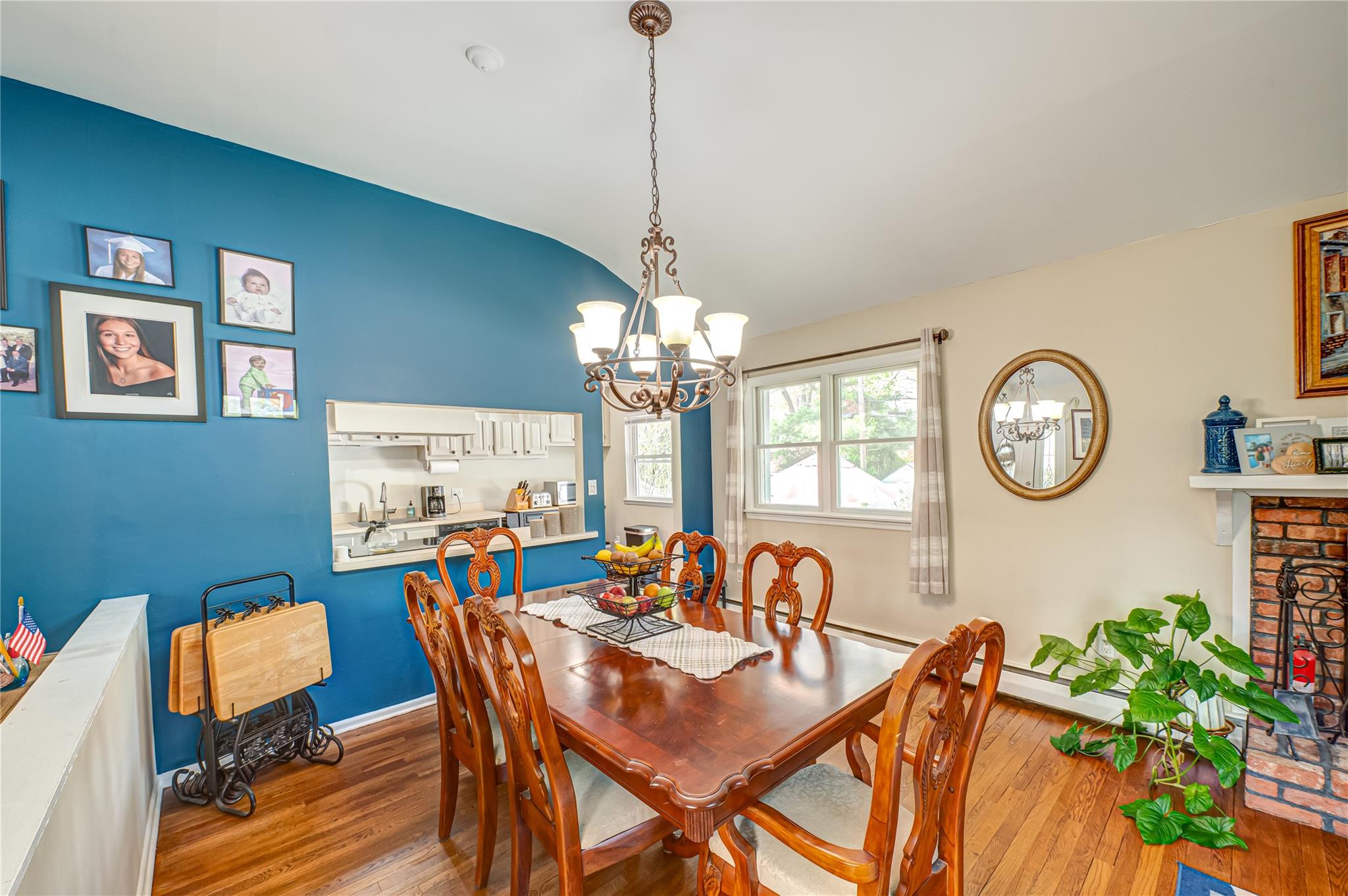 11 New Dorp Place, Melville, New York image 7