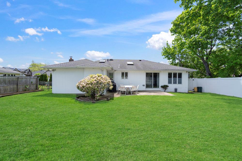 214 Central Park Road, Plainview, New York image 14