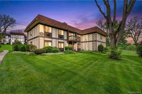 Condo For Sale - 9 Loudon Drive #7<br/> Dutchess County, Fishkill, NY 12524