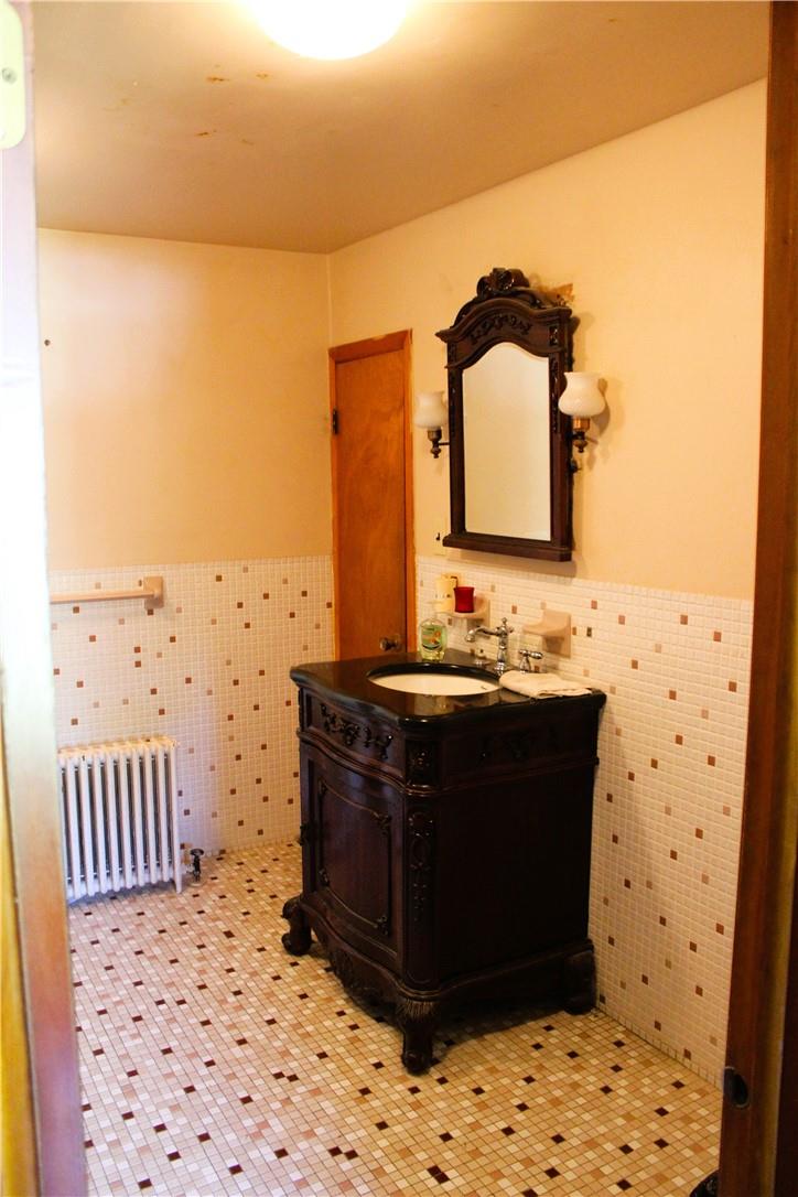 Dover Plains, New York 12522, United States, 5 Bedrooms Bedrooms, ,3 BathroomsBathrooms,Residential,Pending,49995