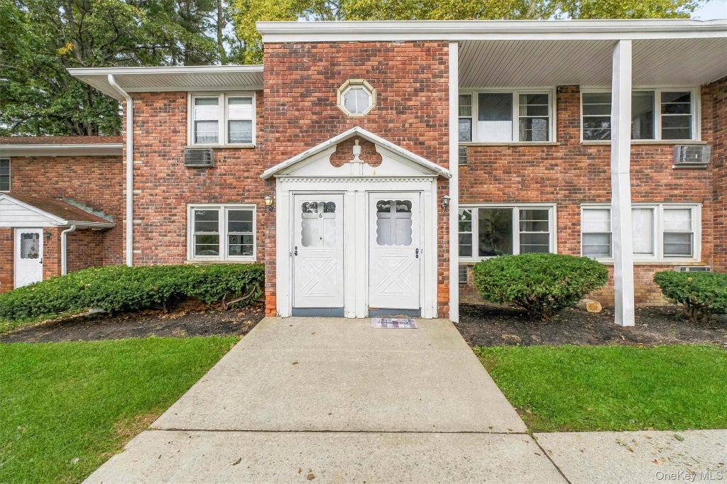 Photo of 2710 South Road #A5, Poughkeepsie, NY 12601 (MLS # 1051150)