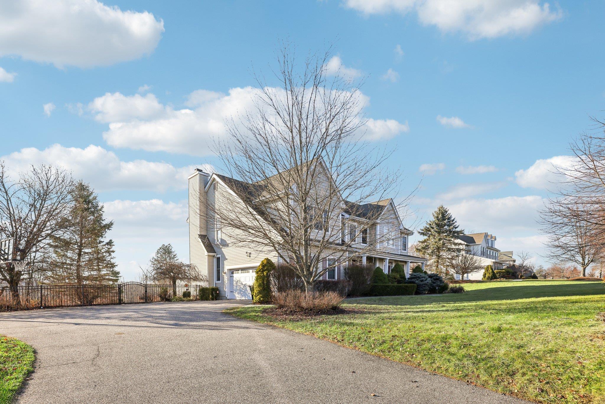 13 Mansion Ridge Boulevard, Monroe, New York image 3