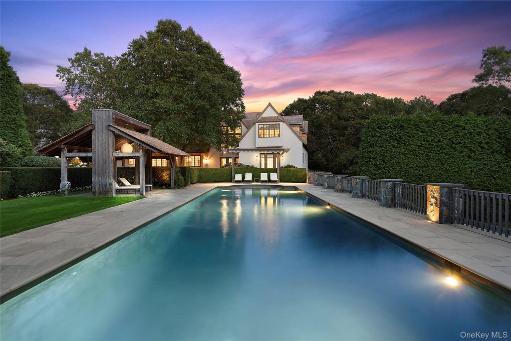 Photo of 123 Abrahams Path, East Hampton, NY 11937 (MLS # 916746)