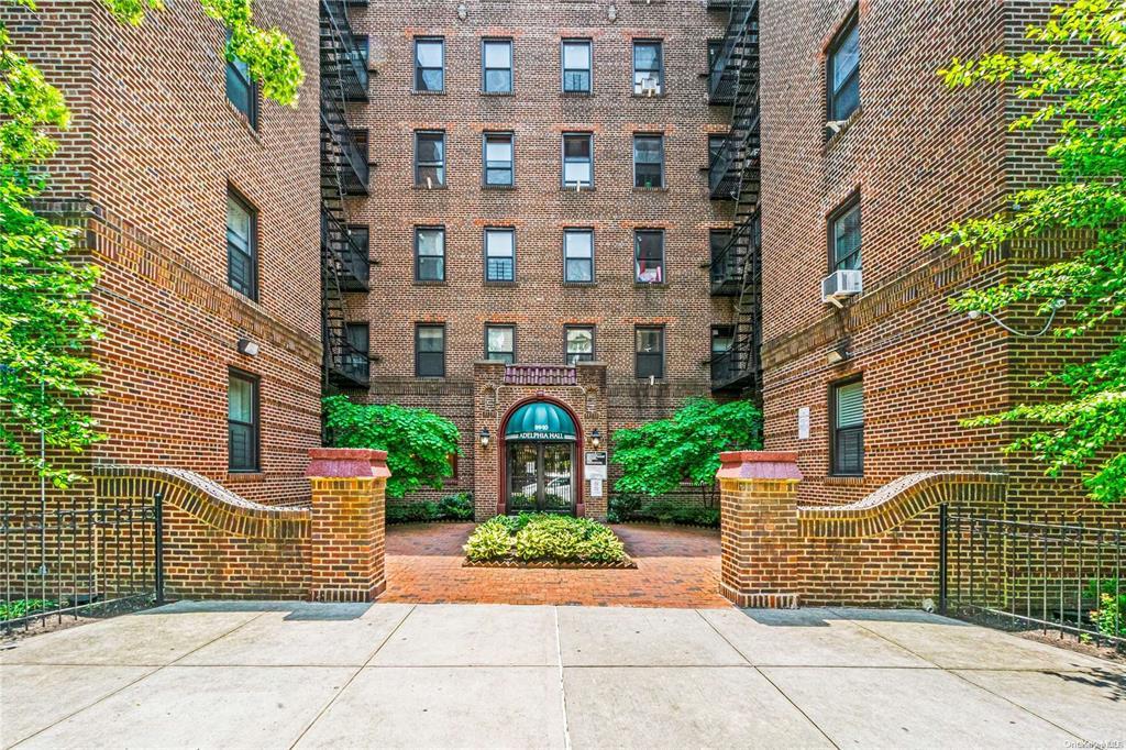 Property for Sale at 35th Avenue E-7R, Jackson Heights, Queens, NY - Bedrooms: 1 
Bathrooms: 1 
Rooms: 3  - $469,000