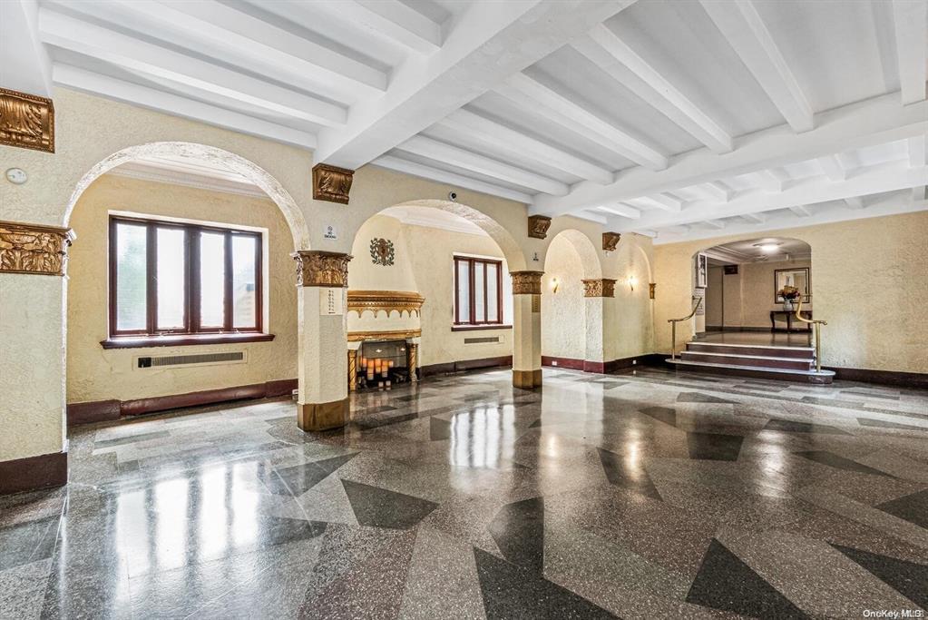 89-10 35th Avenue E-7R