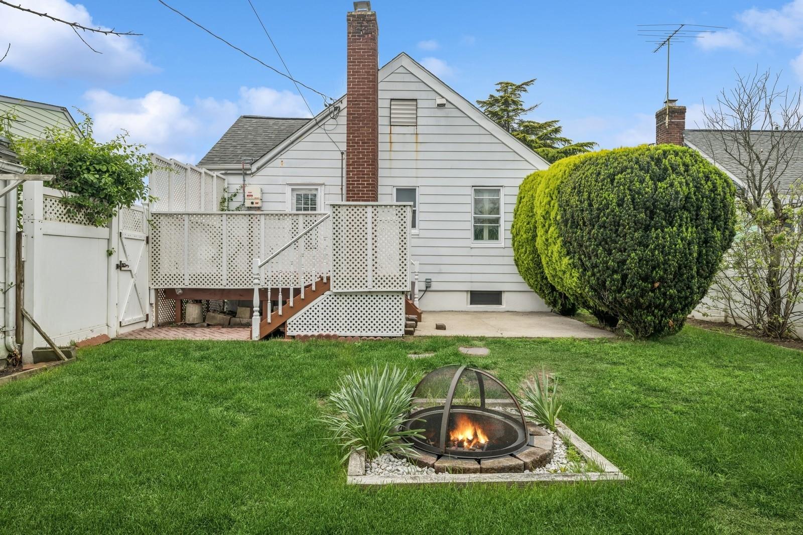 14 Harwich Road, East Rockaway, New York image 6