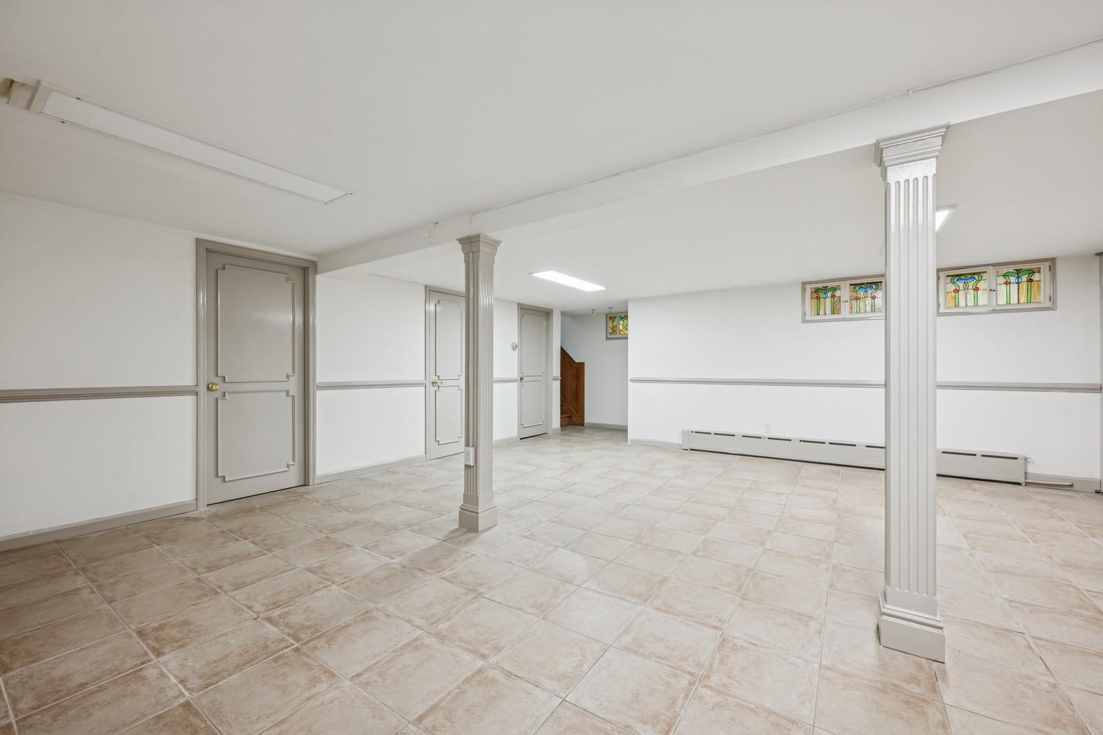 14 Harwich Road, East Rockaway, New York image 30