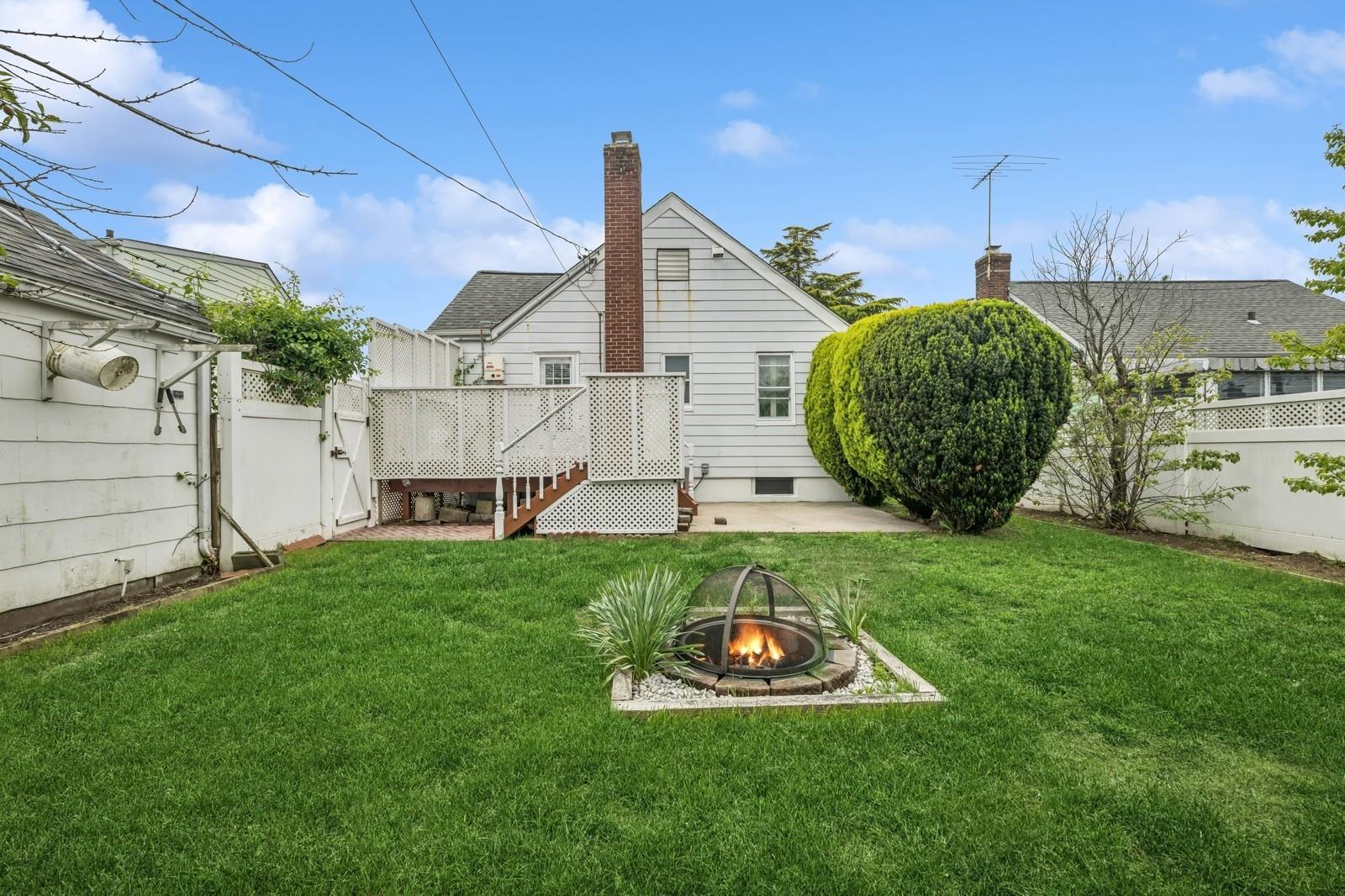 14 Harwich Road, East Rockaway, New York image 9