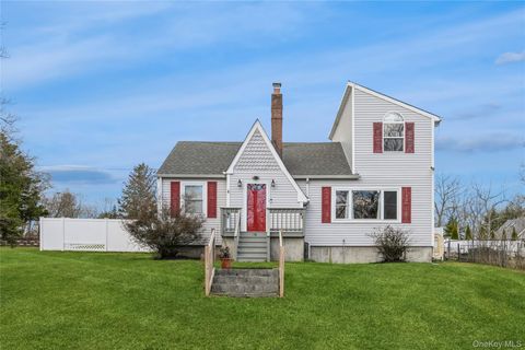 146 Swezey Lane Middle Island NY 11953