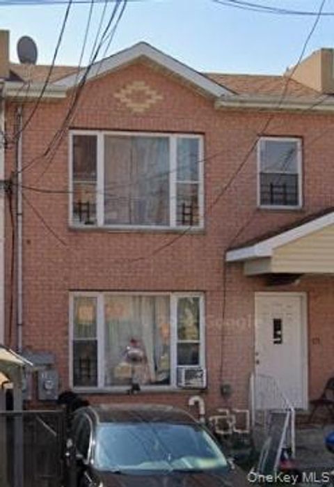Photo of 171 Beach 29th Street, Far Rockaway, NY 11691 (MLS # 922021)