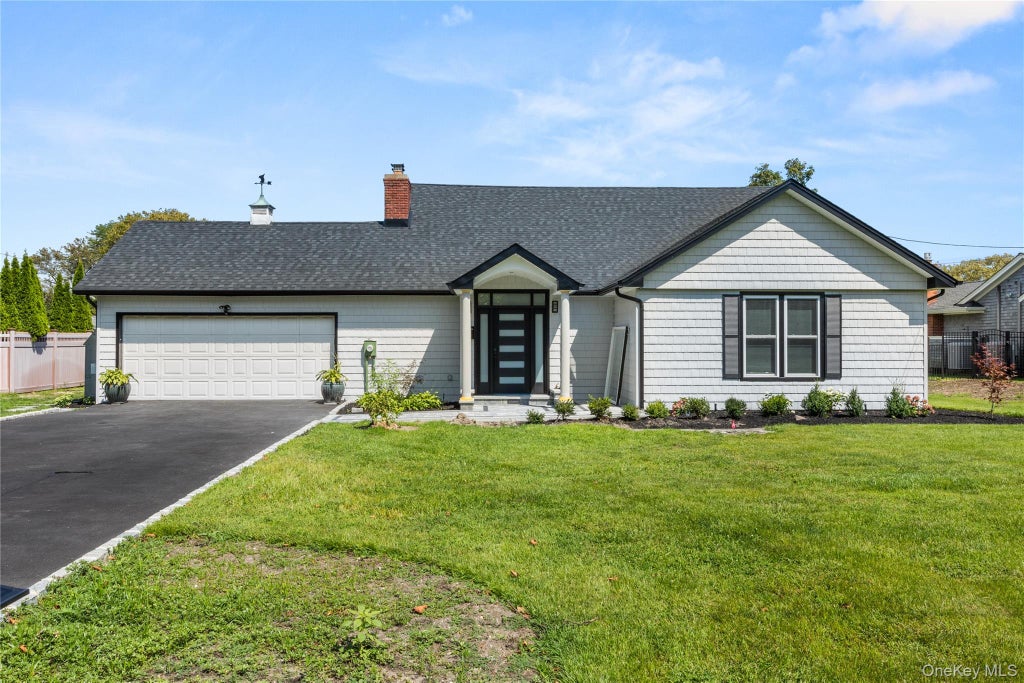 Photo of 173 Tahlulah Lane, West Islip, NY 11795 (MLS # 1067025)