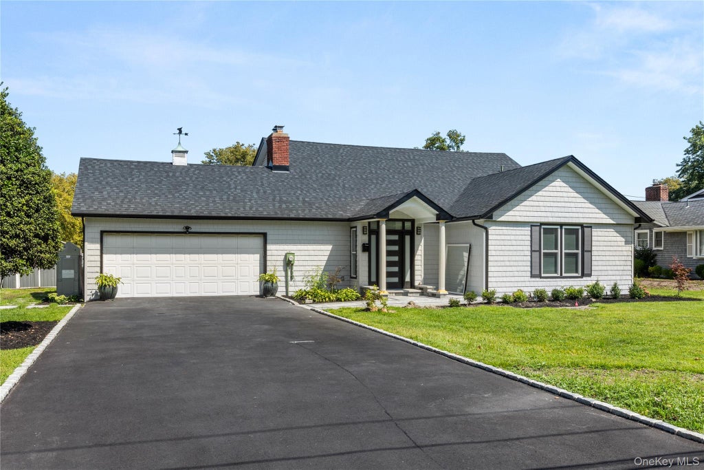 Photo of 173 Tahlulah Lane, West Islip, NY 11795 (MLS # 1067025)