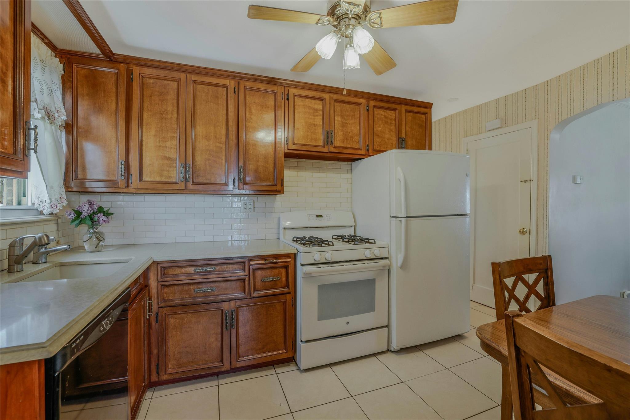 1793 Stewart Avenue, New Hyde Park, New York image 7