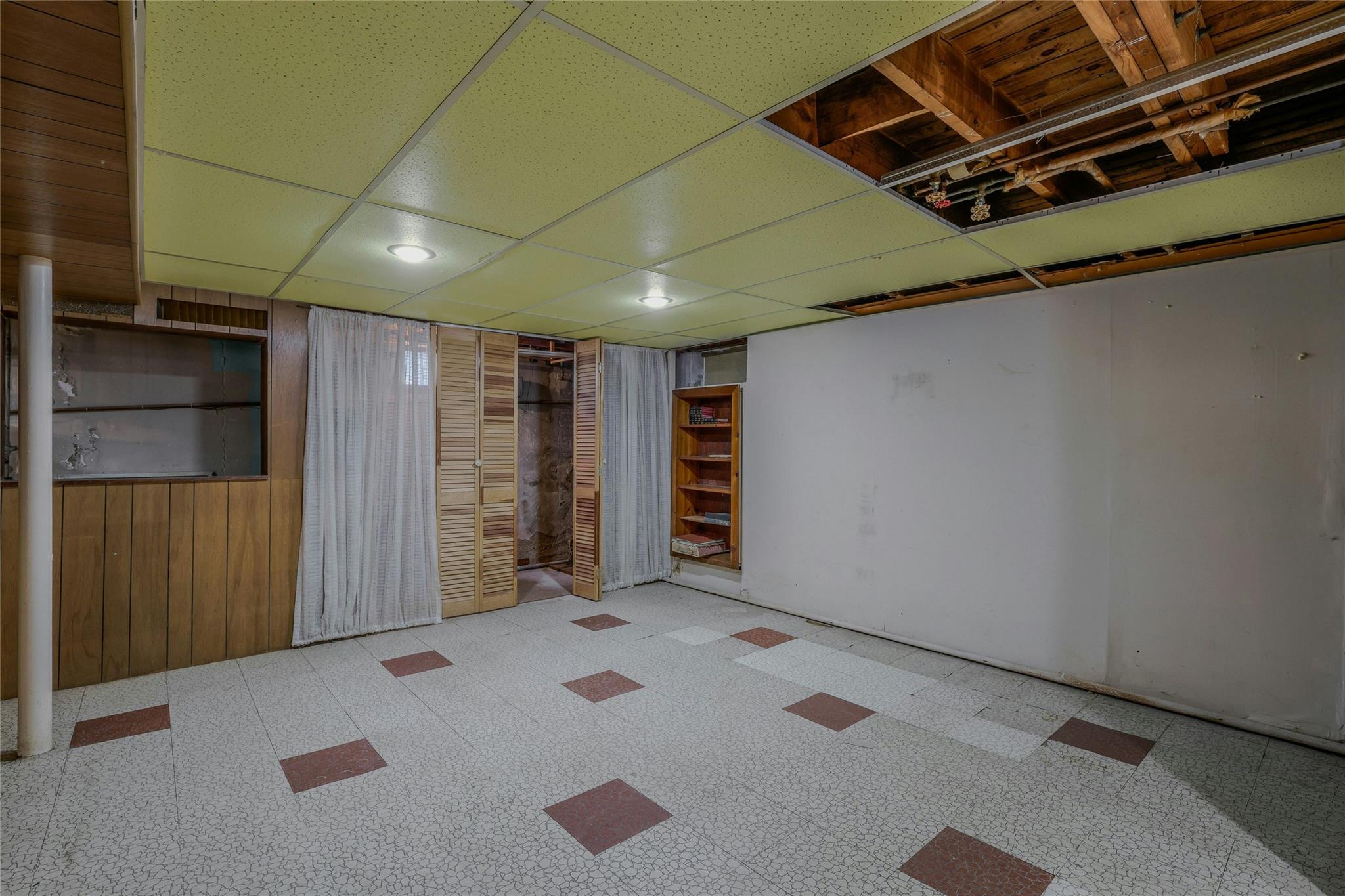 1793 Stewart Avenue, New Hyde Park, New York image 18