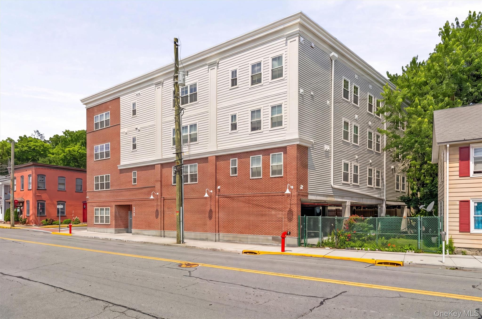 122 Greenwich Avenue