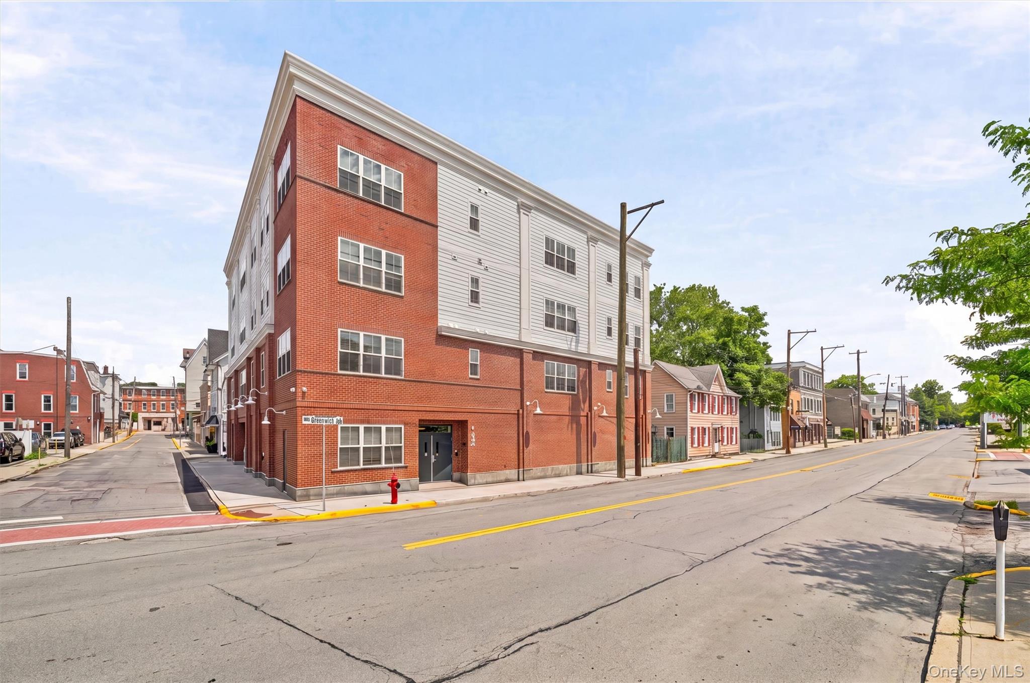 122 Greenwich Avenue