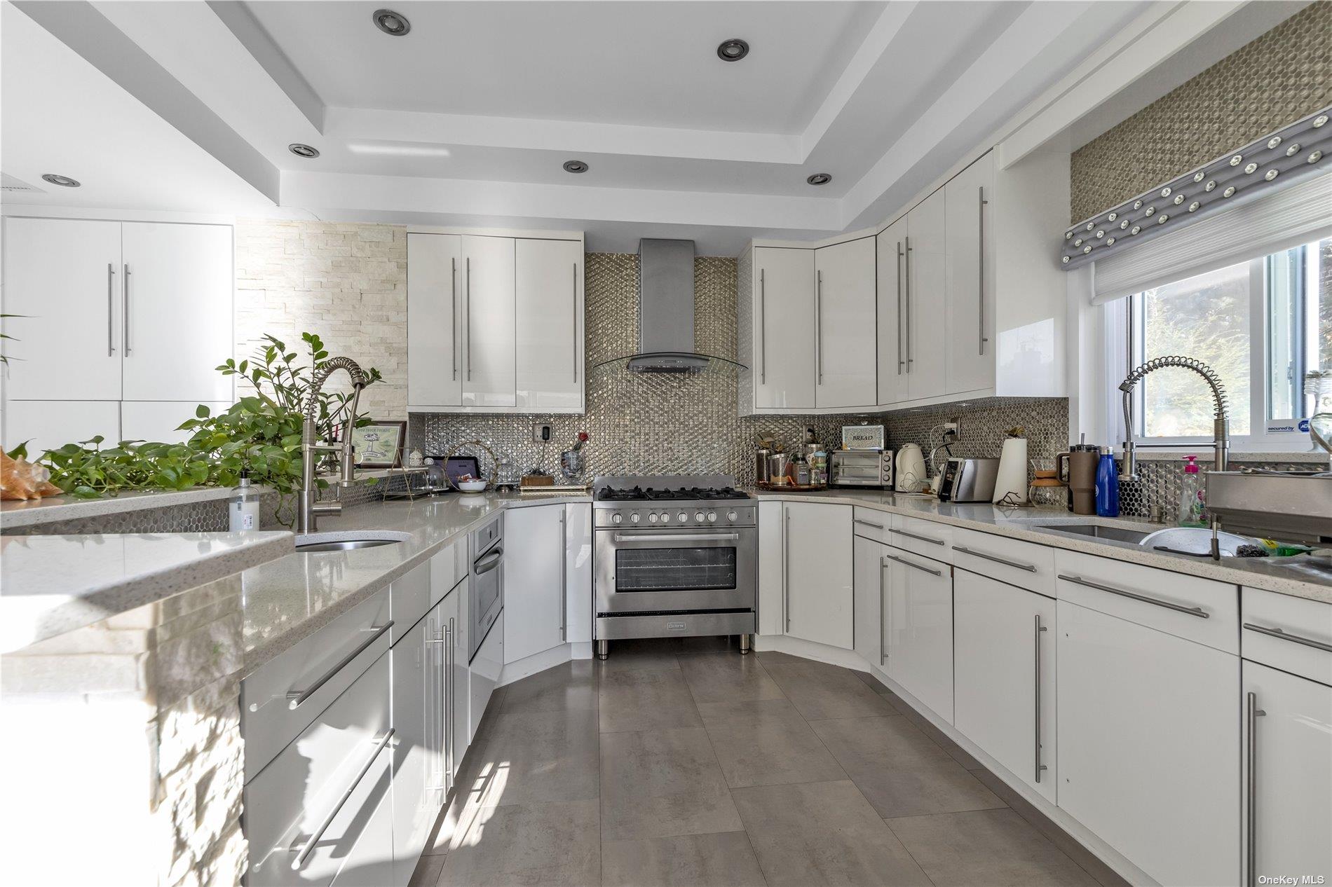 72-05 164th Street, Fresh Meadows, New York image 8
