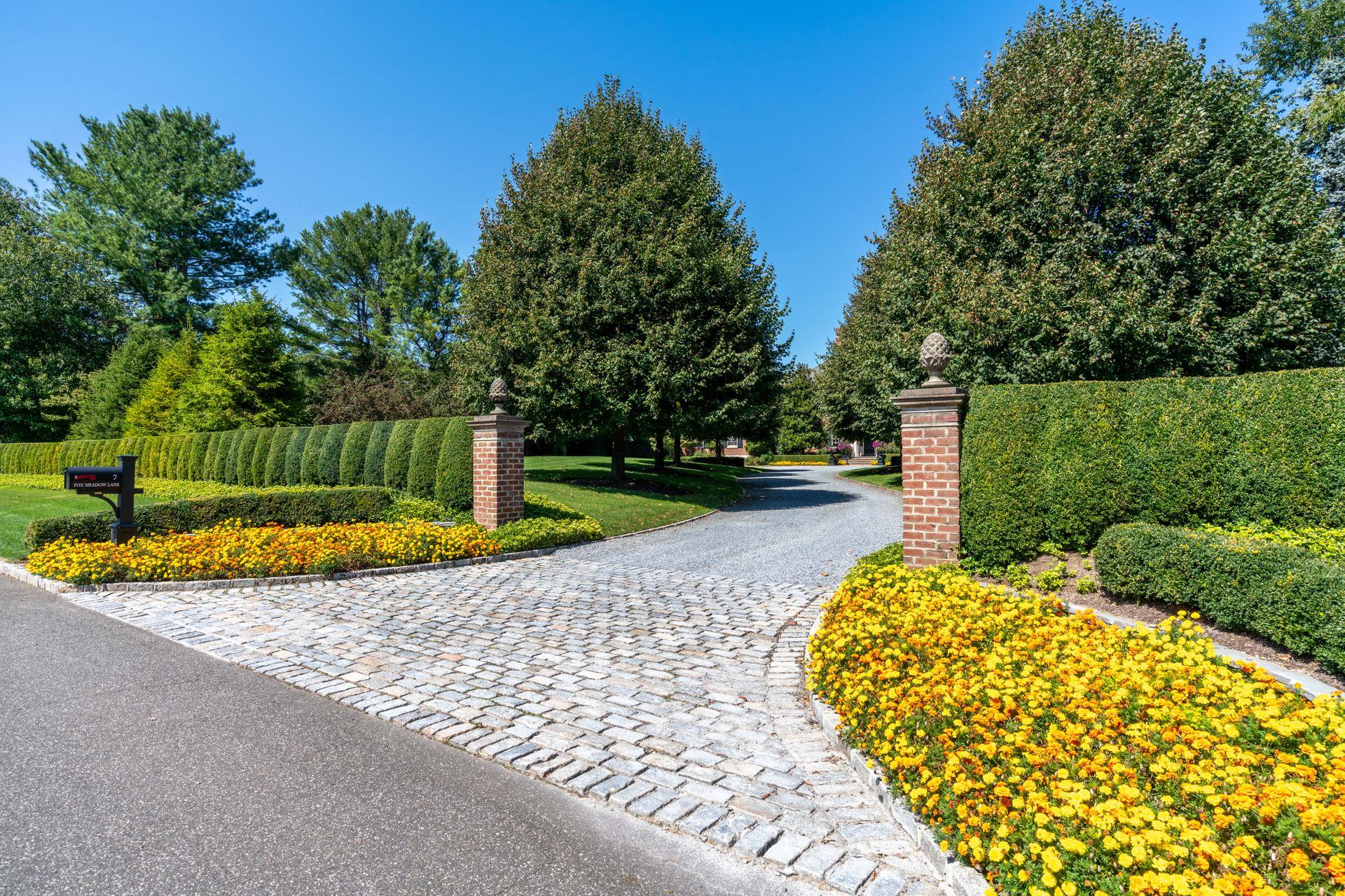 7 Fox Meadow Lane