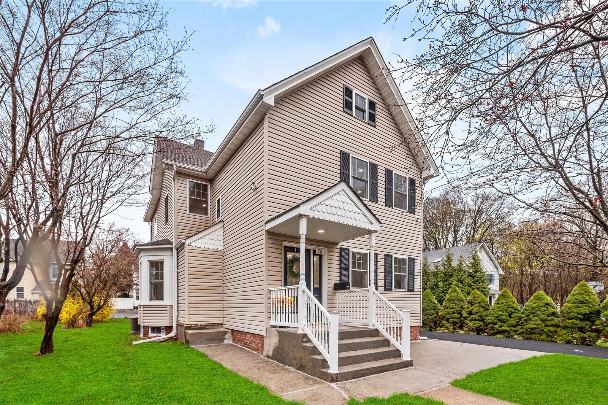 78 E Maltbie Avenue, Suffern, New York image 3