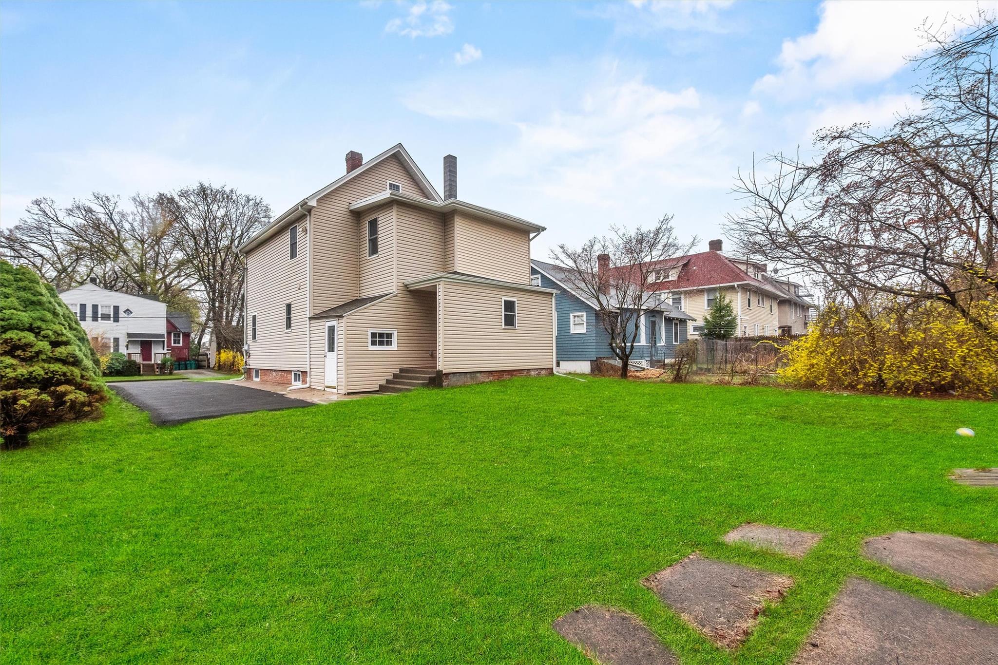 78 E Maltbie Avenue, Suffern, New York image 47