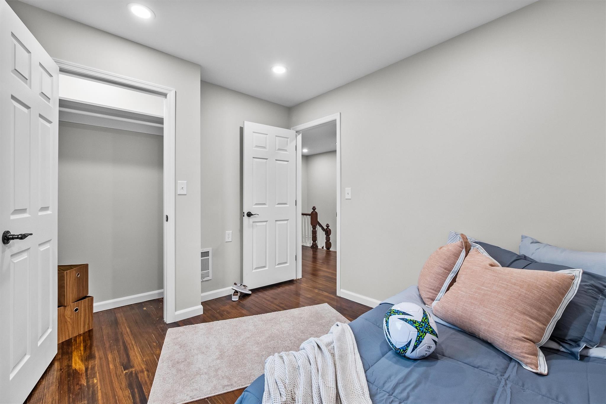 78 E Maltbie Avenue, Suffern, New York image 31