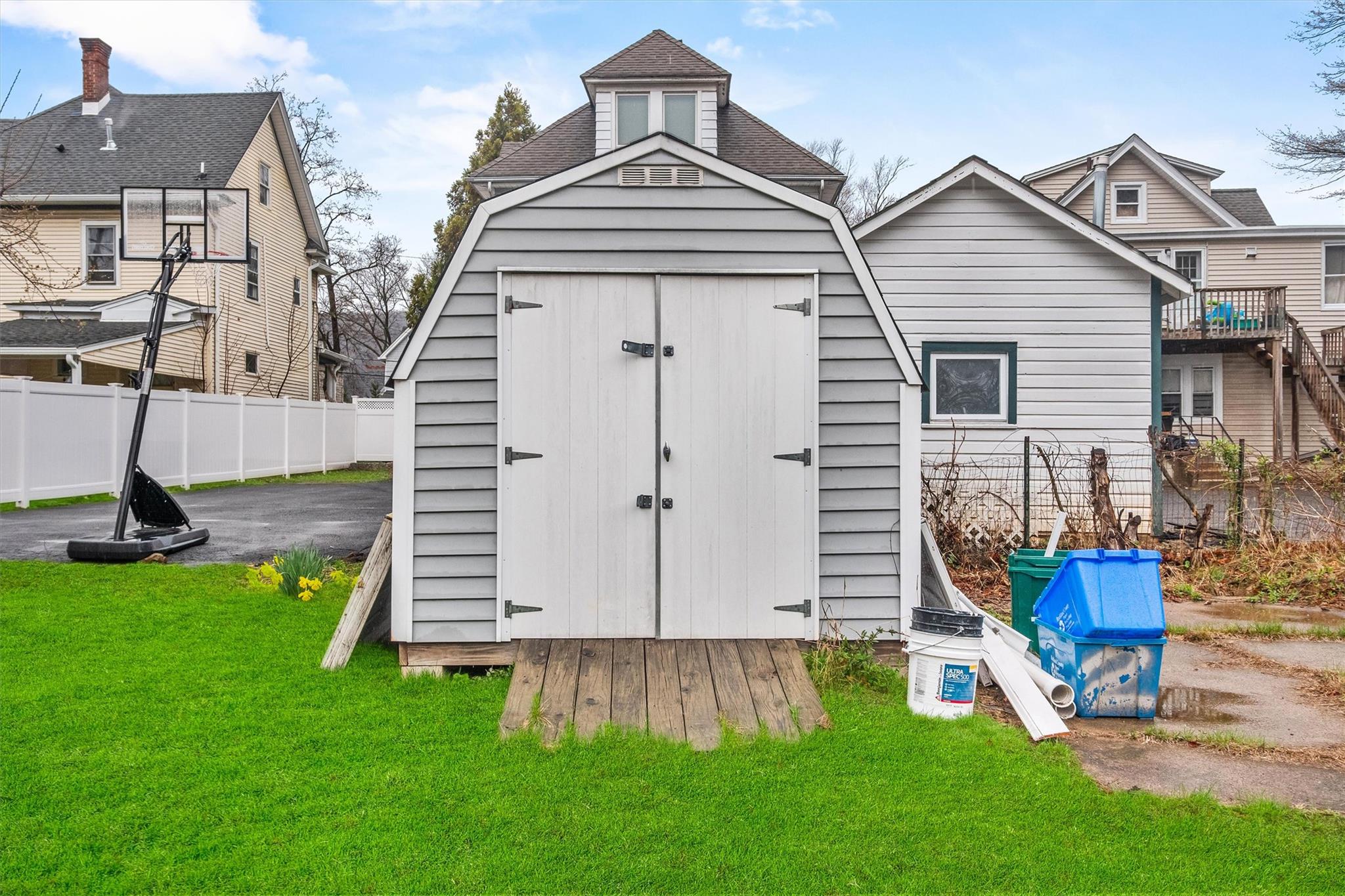 78 E Maltbie Avenue, Suffern, New York image 44