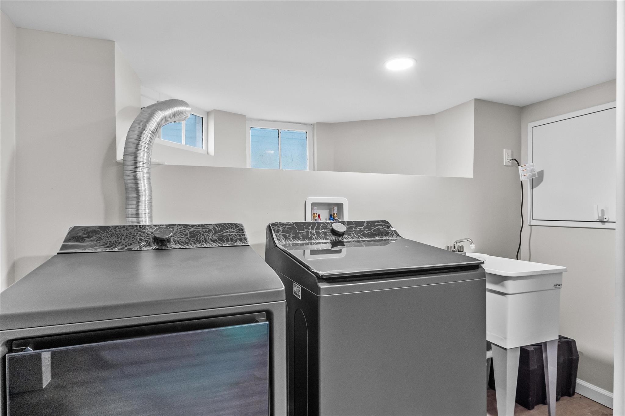78 E Maltbie Avenue, Suffern, New York image 39