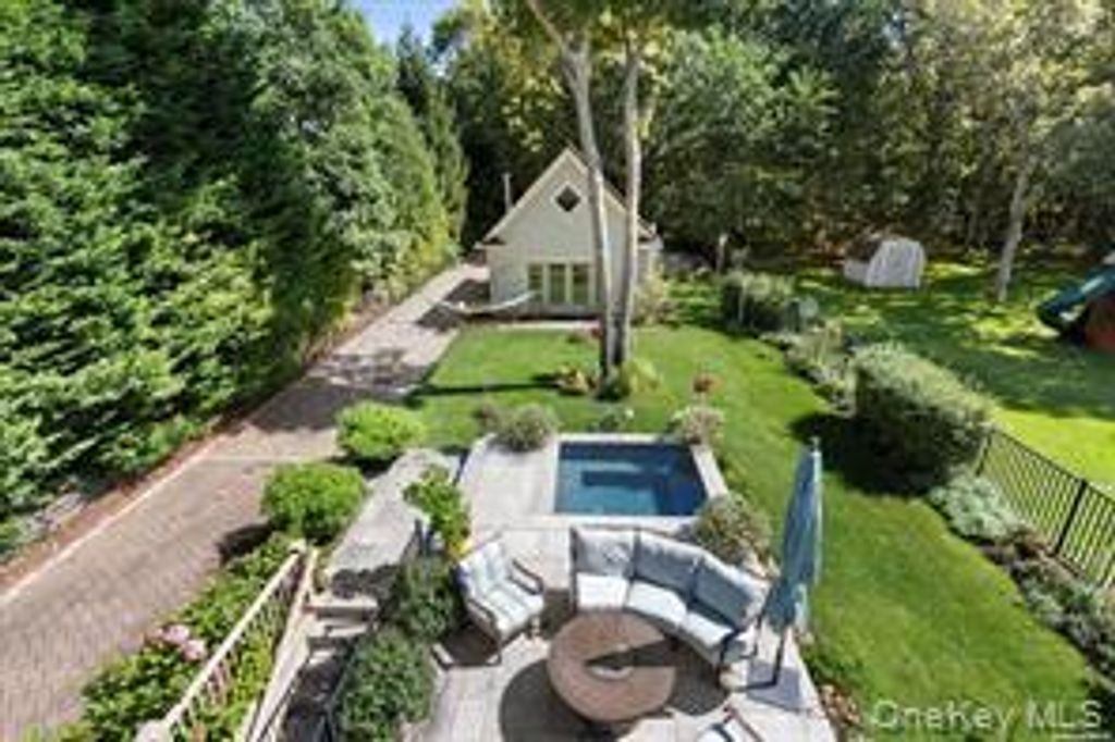 Photo of 48 Jessup Avenue, Quogue, NY 11959 (MLS # 986861)