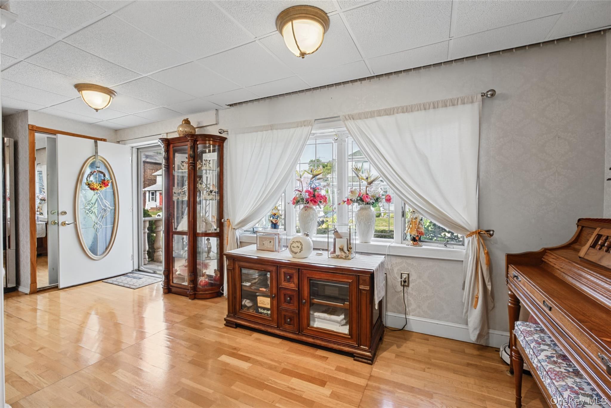 26 E Oxford Street