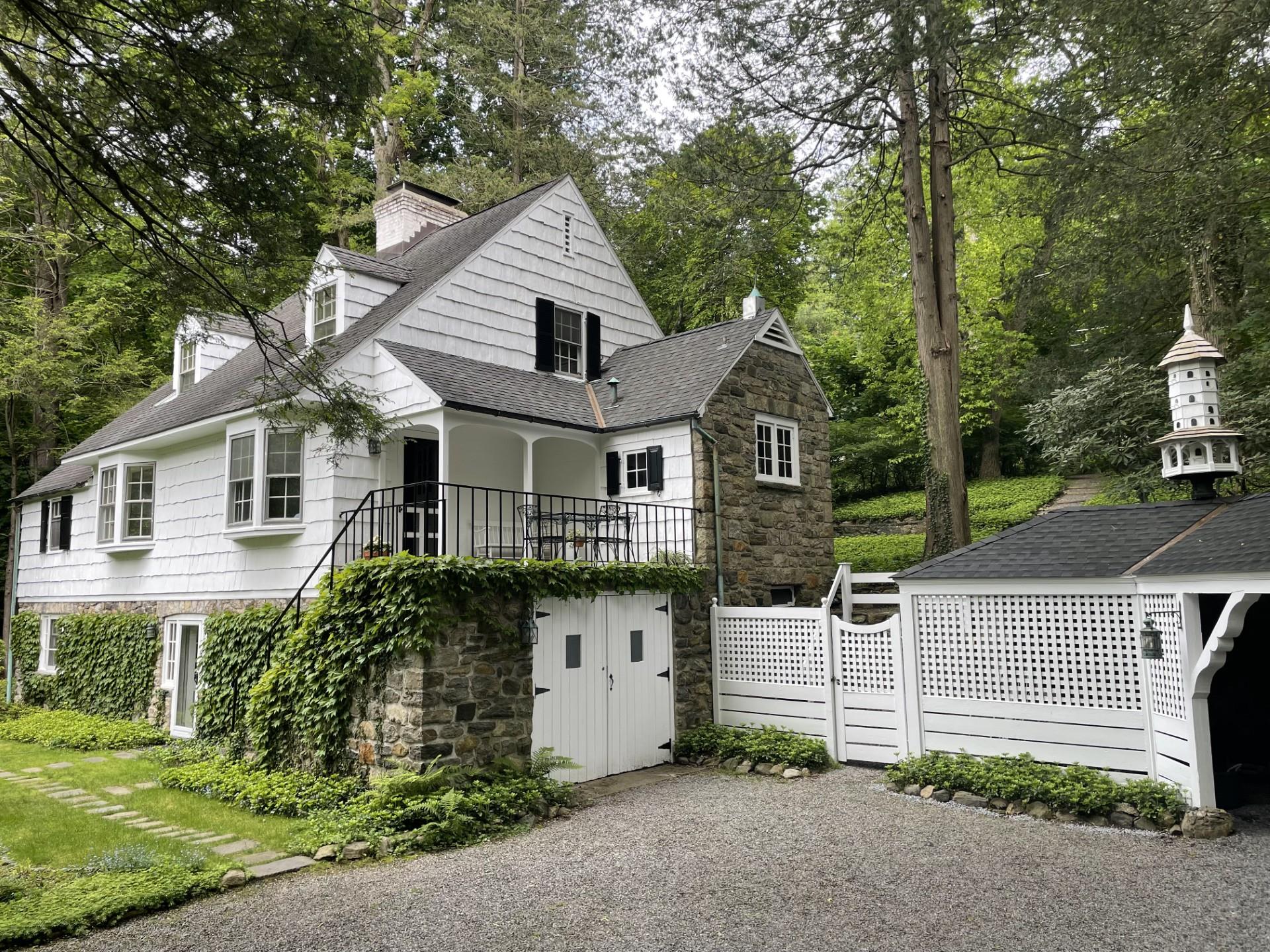 124 Seven Bridges Road, Chappaqua, New York image 1